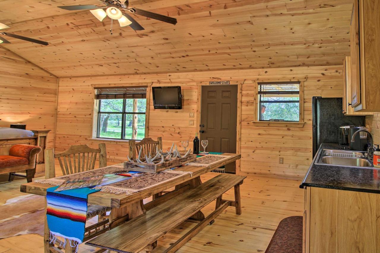 Rustic-Chic Country Cabin - 10 Mi To Main Street! Fredericksburg Luaran gambar