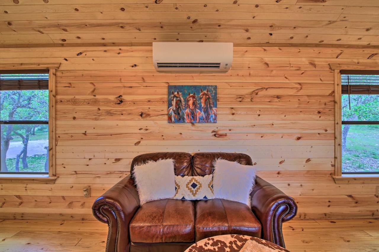 Rustic-Chic Country Cabin - 10 Mi To Main Street! Fredericksburg Luaran gambar