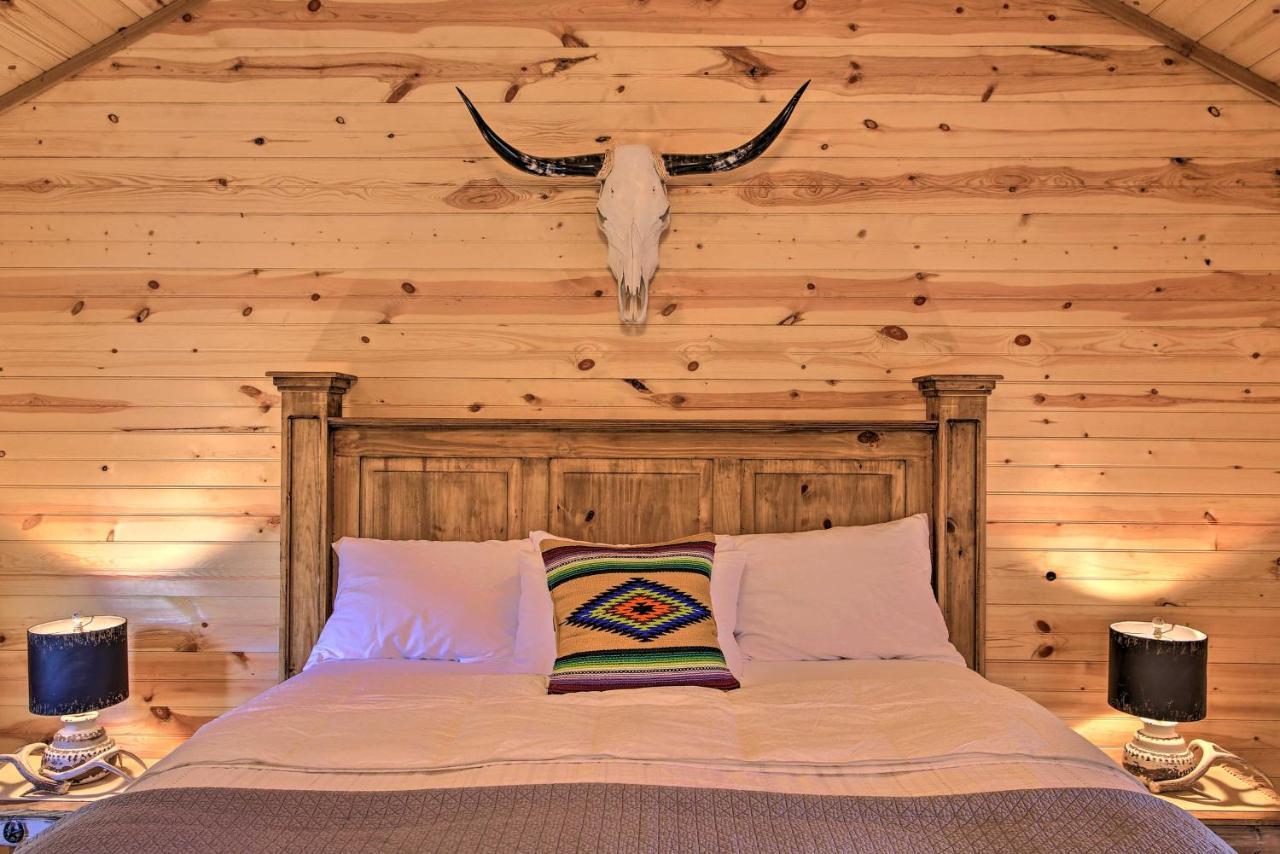 Rustic-Chic Country Cabin - 10 Mi To Main Street! Fredericksburg Luaran gambar