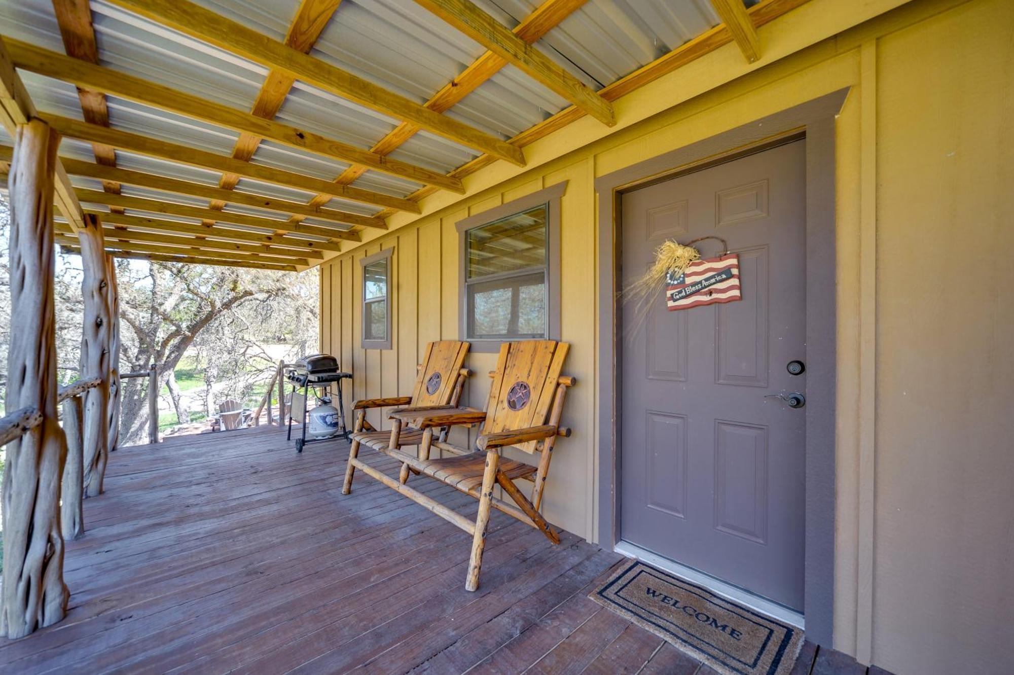 Rustic-Chic Country Cabin - 10 Mi To Main Street! Fredericksburg Luaran gambar