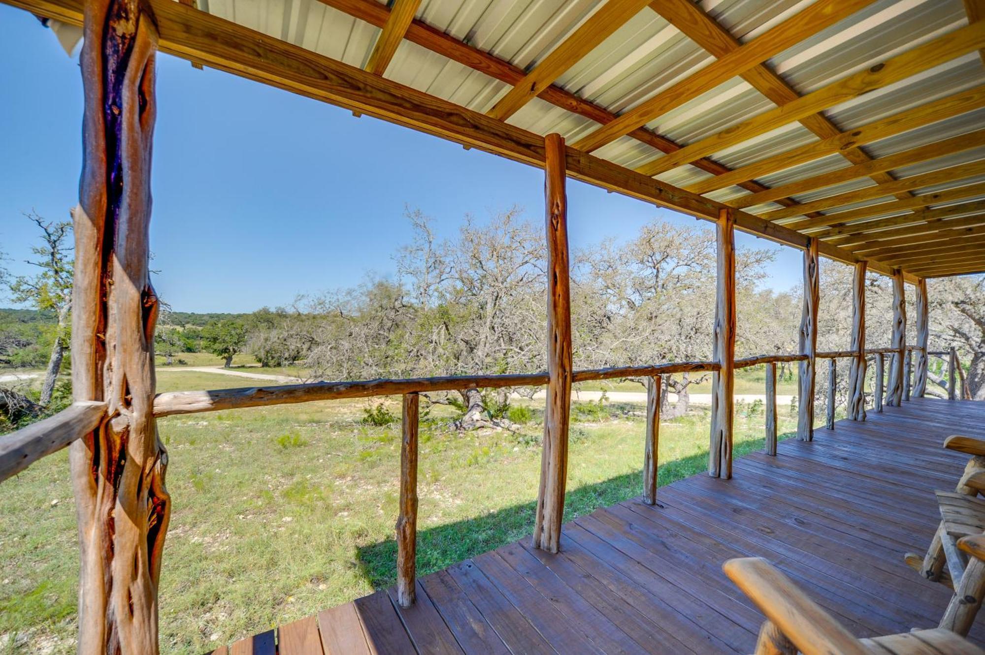 Rustic-Chic Country Cabin - 10 Mi To Main Street! Fredericksburg Luaran gambar