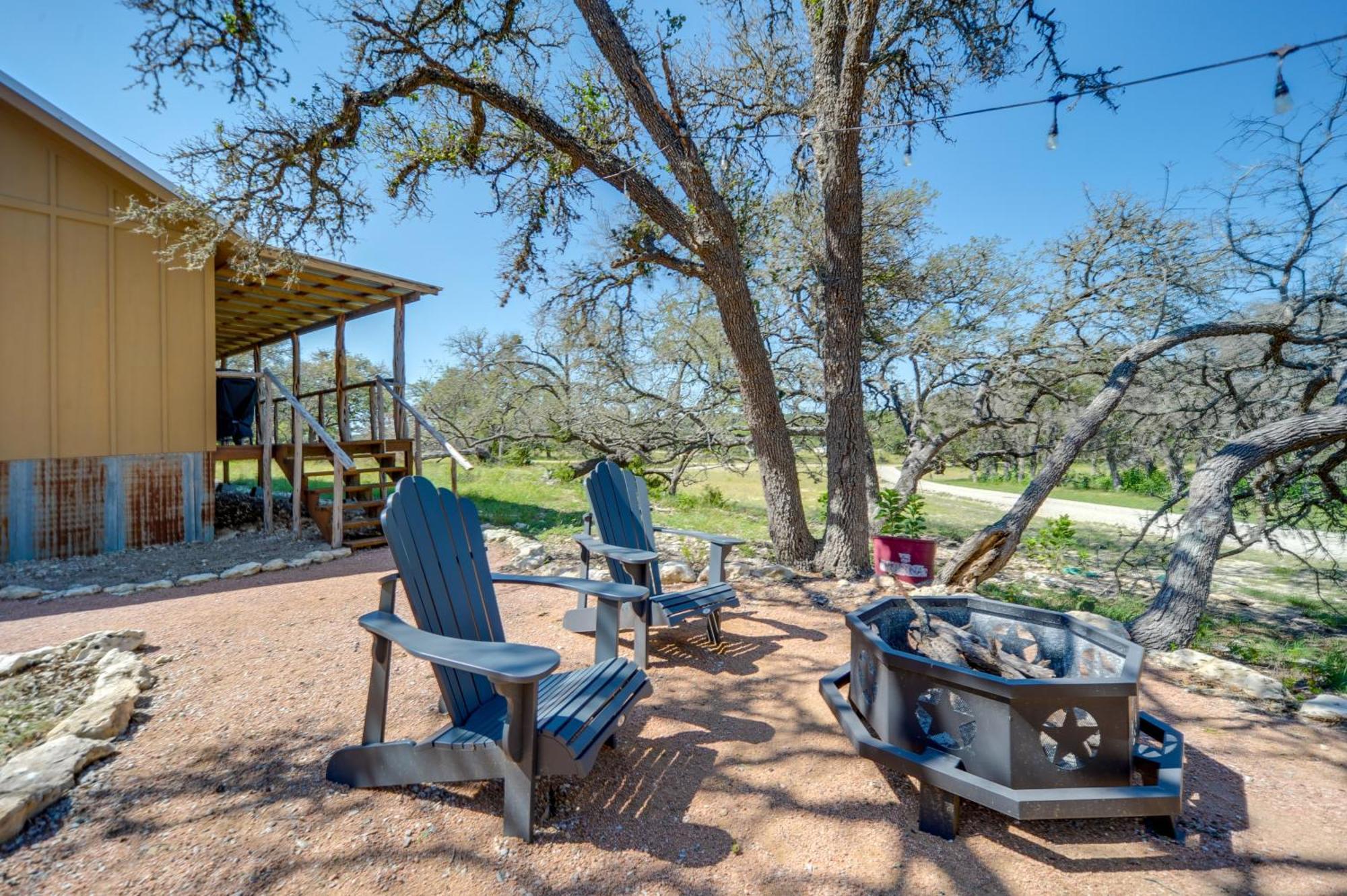 Rustic-Chic Country Cabin - 10 Mi To Main Street! Fredericksburg Luaran gambar