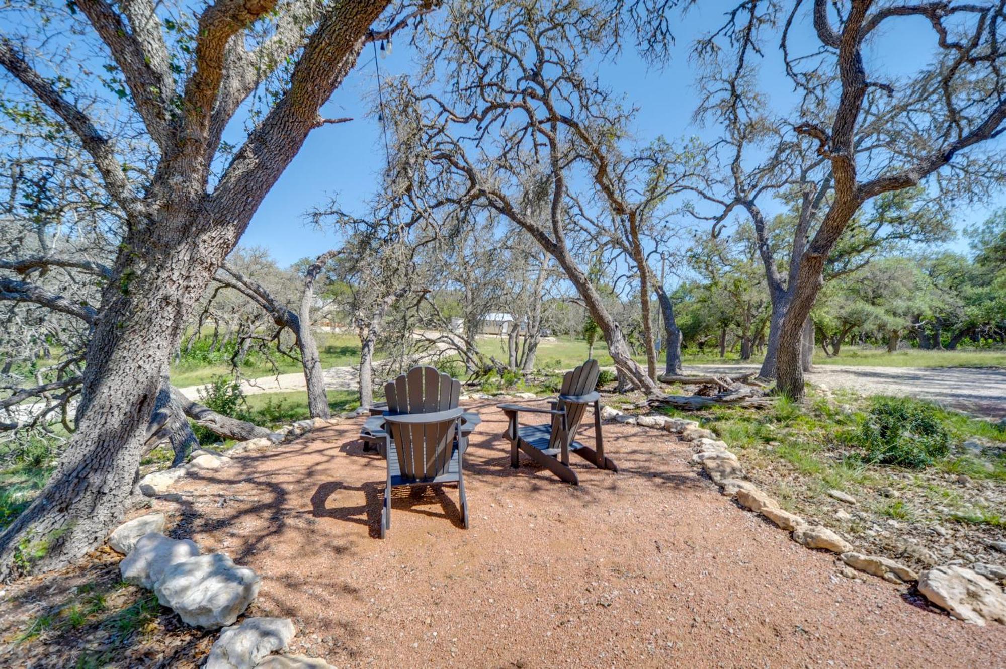 Rustic-Chic Country Cabin - 10 Mi To Main Street! Fredericksburg Luaran gambar